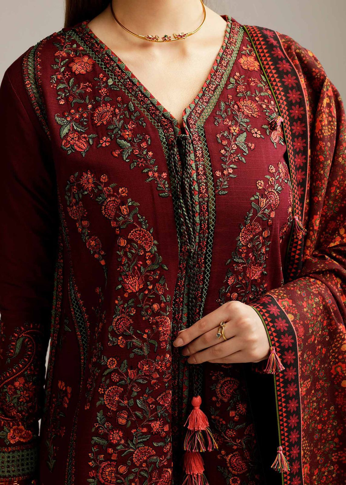 Brand: Ramsha Code:5018 Fabric: Pure Wool Dhanak
