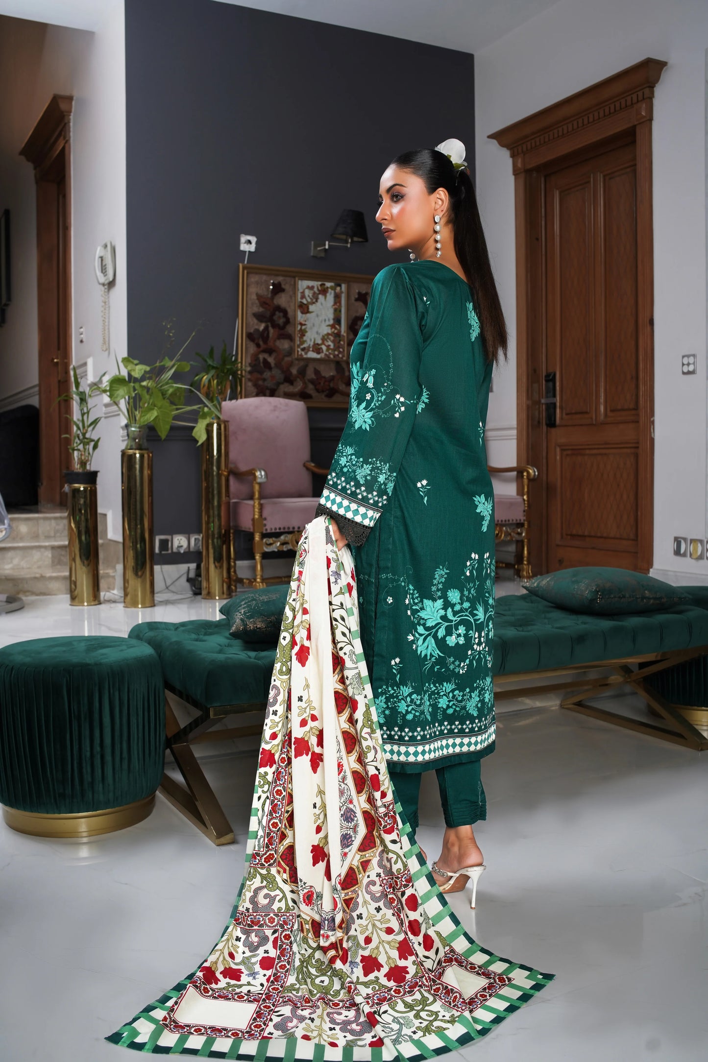 Emerald Drape